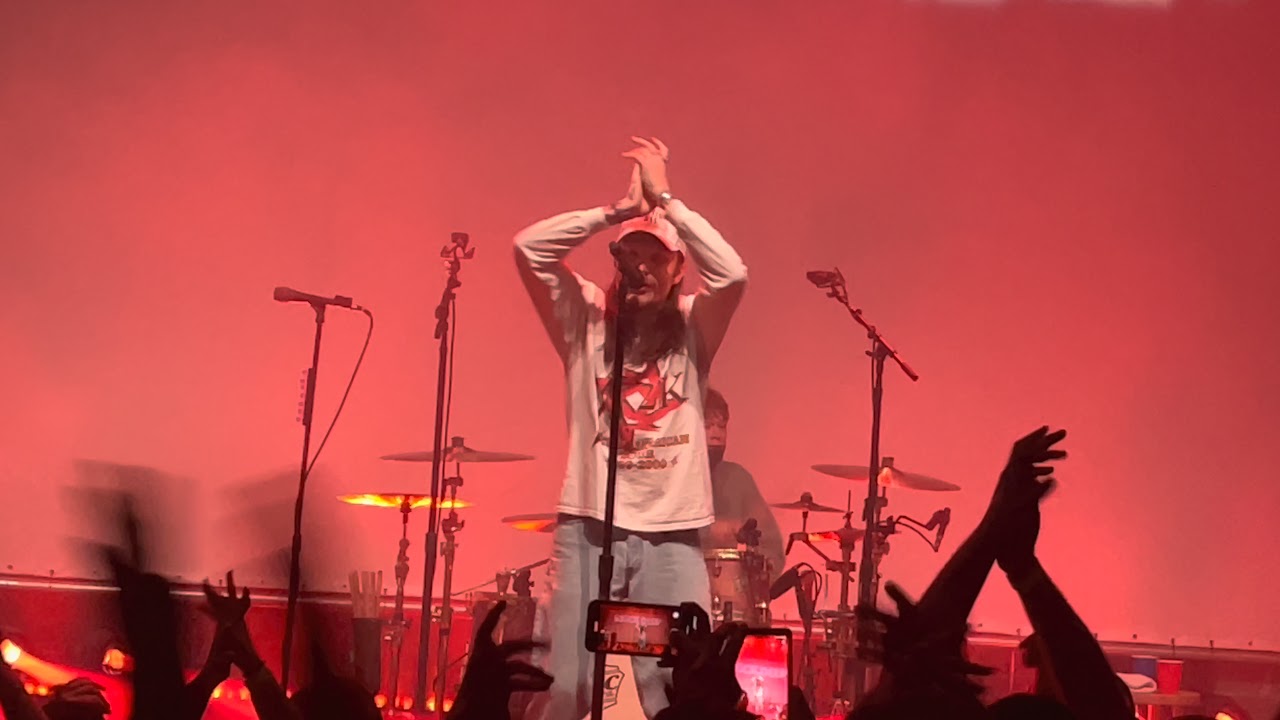 Neck Deep- December Live, Fan (Marc Lyle) Plays Drums