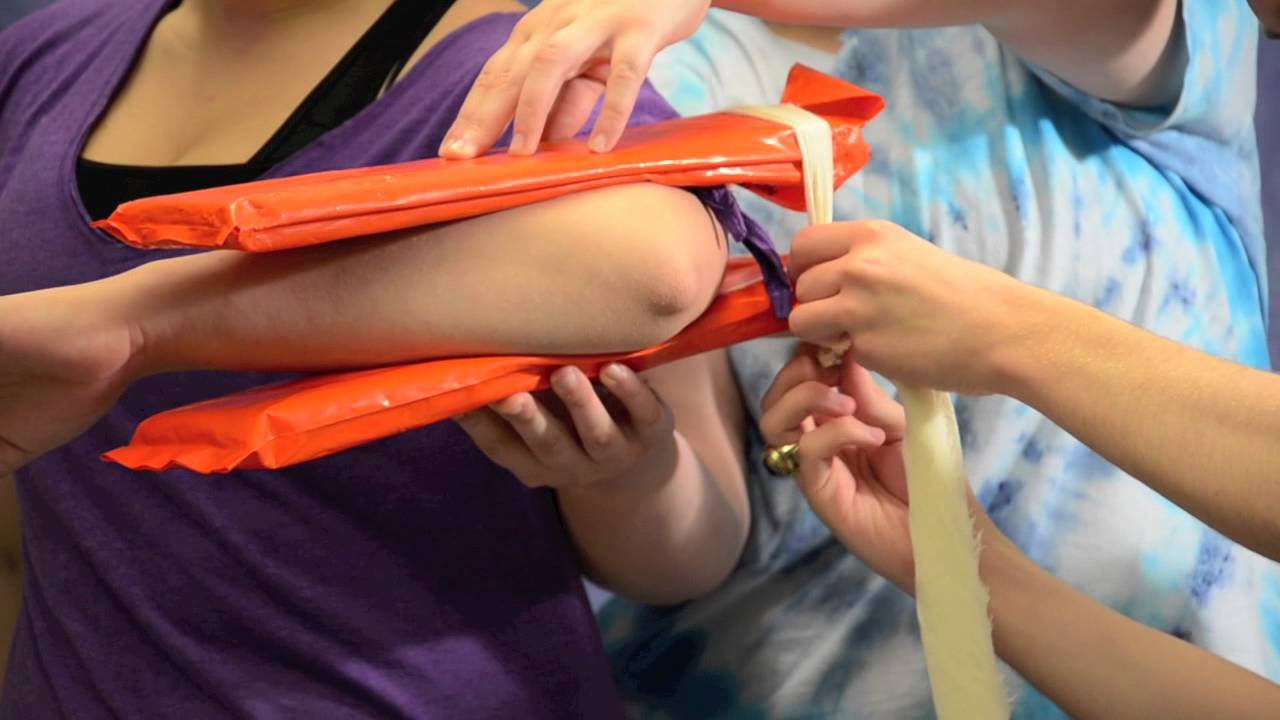 Mass EMT Exam Station: Elbow Splint.mov