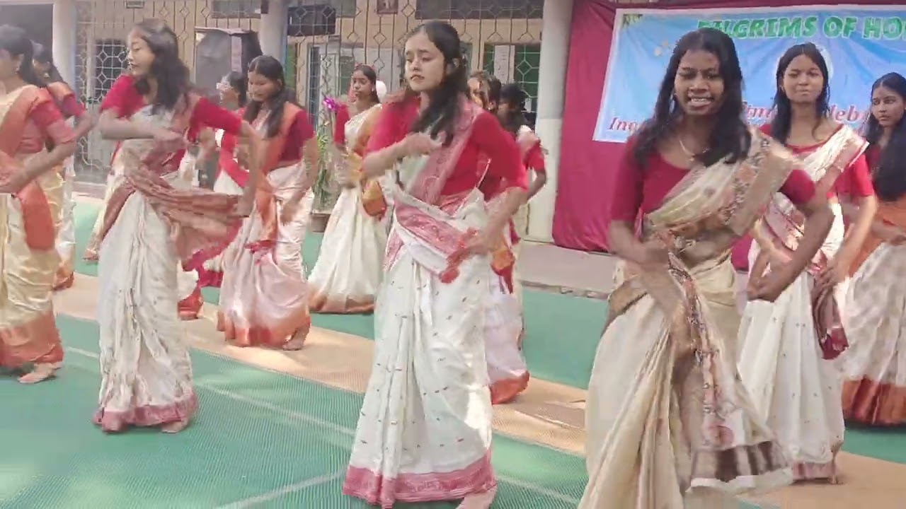 Dance performance by girls of Don Bosco, Gumla on Pre Christmas celebration 🎄🌲🎅🥳