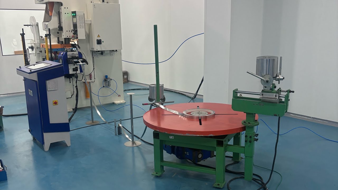 High Speed Nc Servo Feeder With Horizontal De-coiler #powerpress 