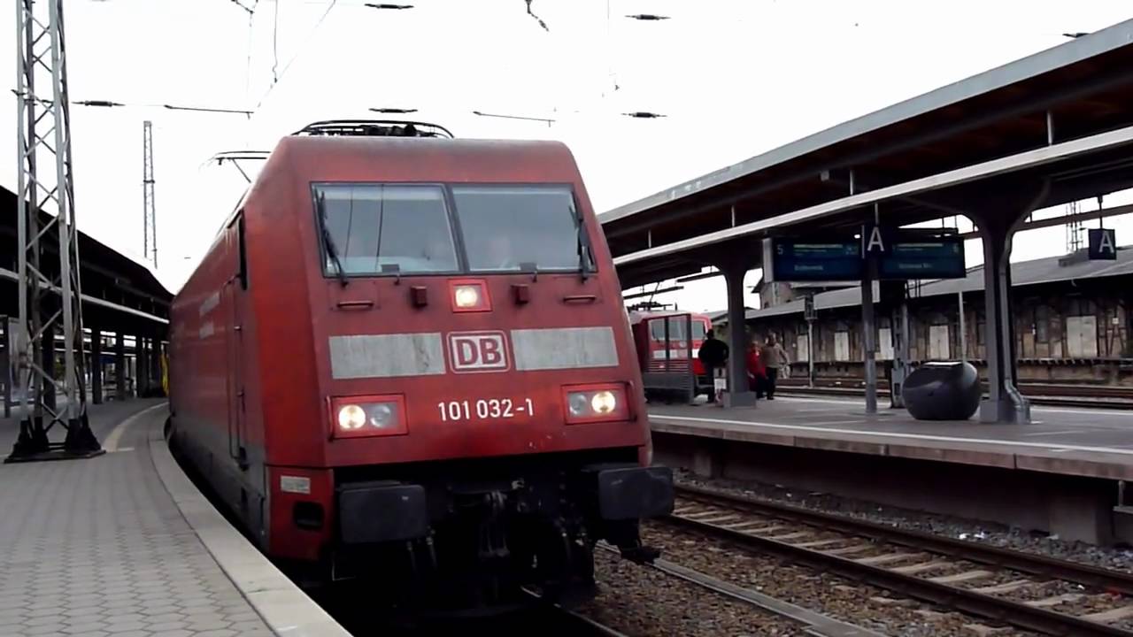 Reger Zugverkehr am Hauptbahnhof Stralsund