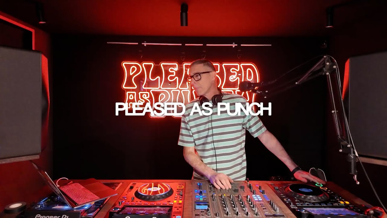 Pleased as Punch Radioshow 002 (Live)