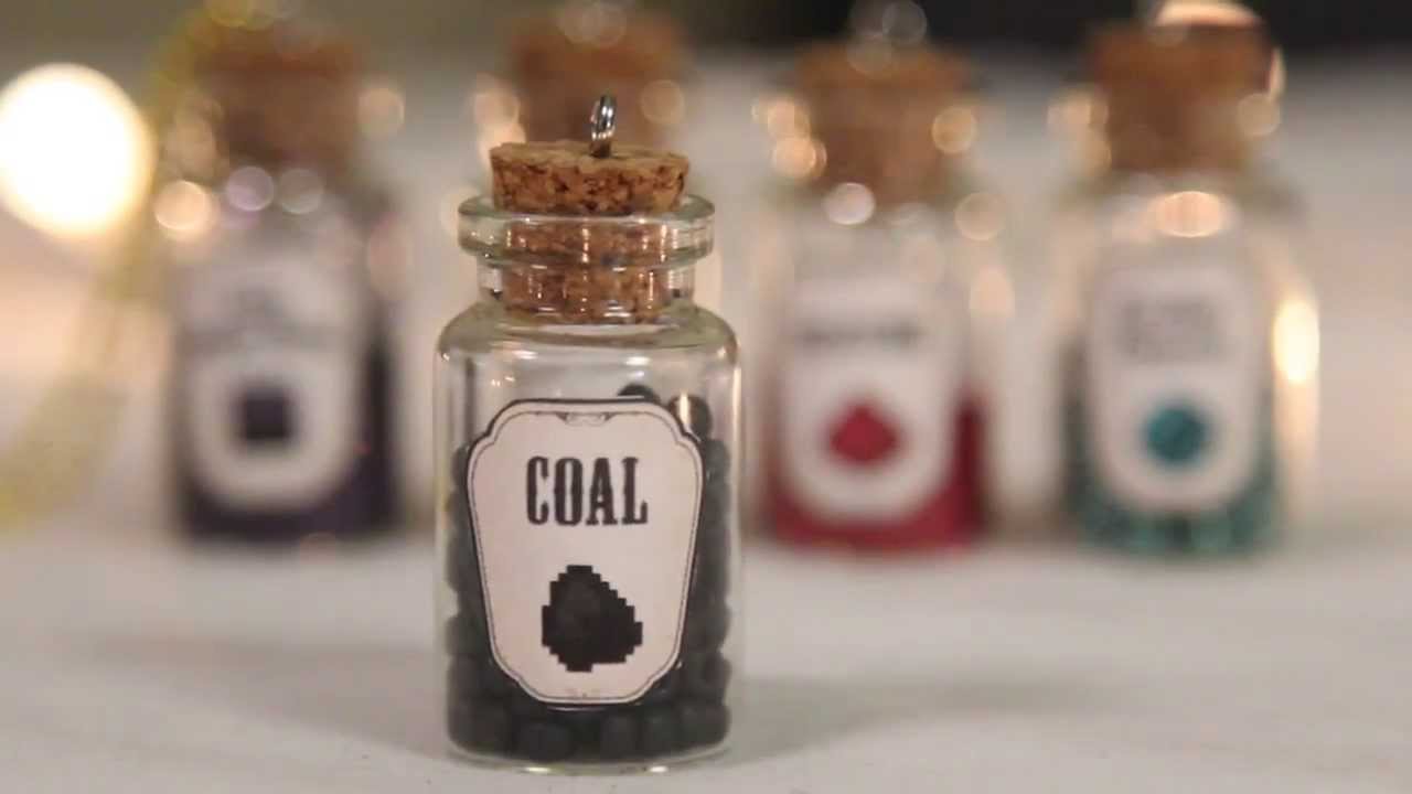 Minecraft Vials - DIY GEEKY GOODIES