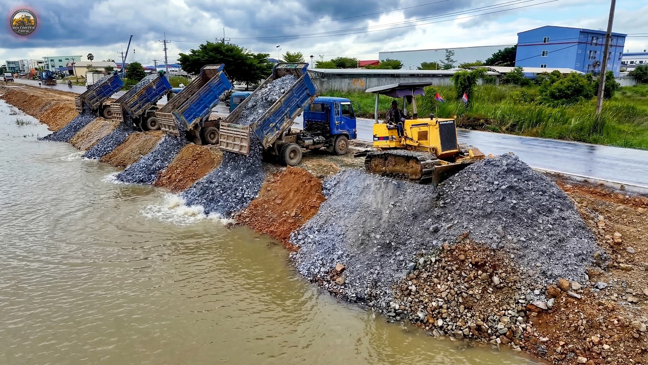 Awesome Landfill Project! Komatsu D31P Dozer & 25 Ton Dump Truck Working Before Install Long Drain.