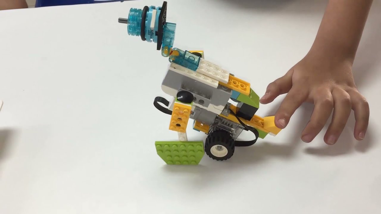 WEDO 2.0 LEGO Education ⚙️ R2D2 | STAR WARS [Proyectos LEGO WeDo 2.0 45300 Core Set]
