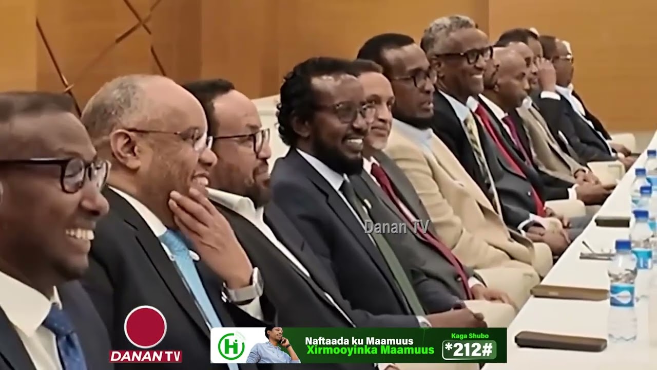 Axmed Madoobe iyo Saciid Deni oo lagu qanciyey in ay yimaadaan Villa Soomaaliya.