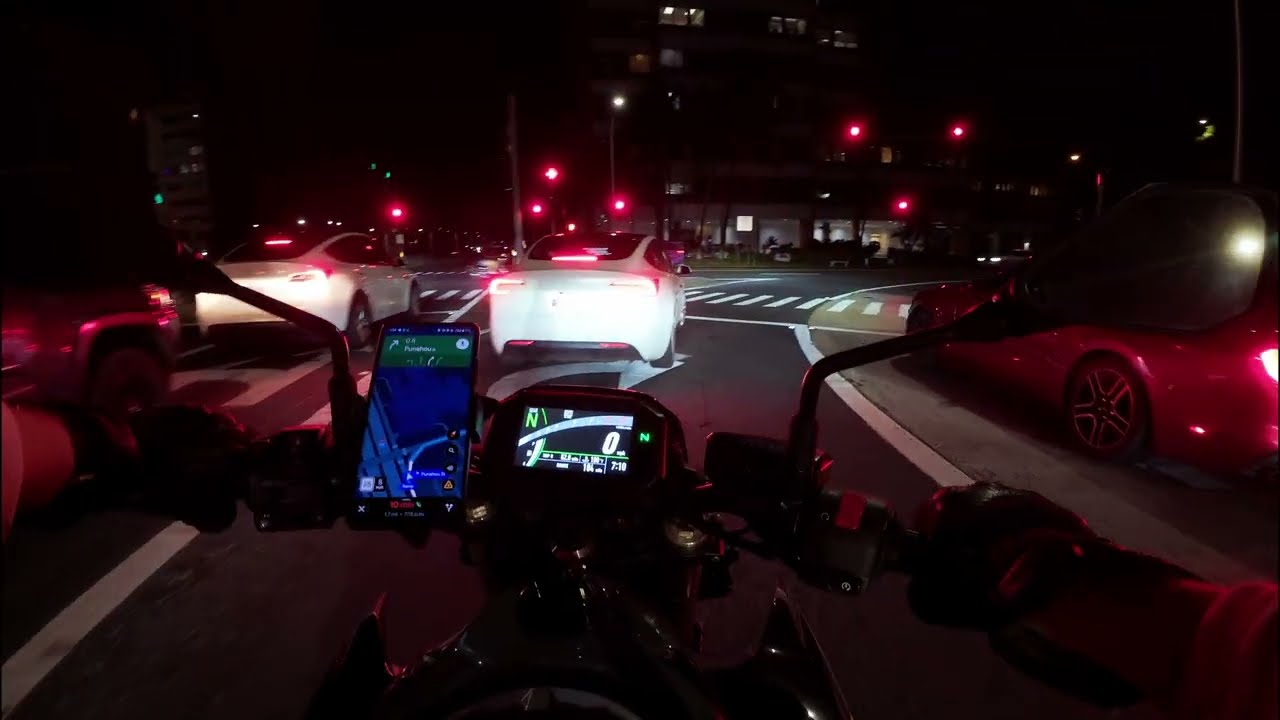 Hawaii Vlog: Night Ride Back to Waikiki
