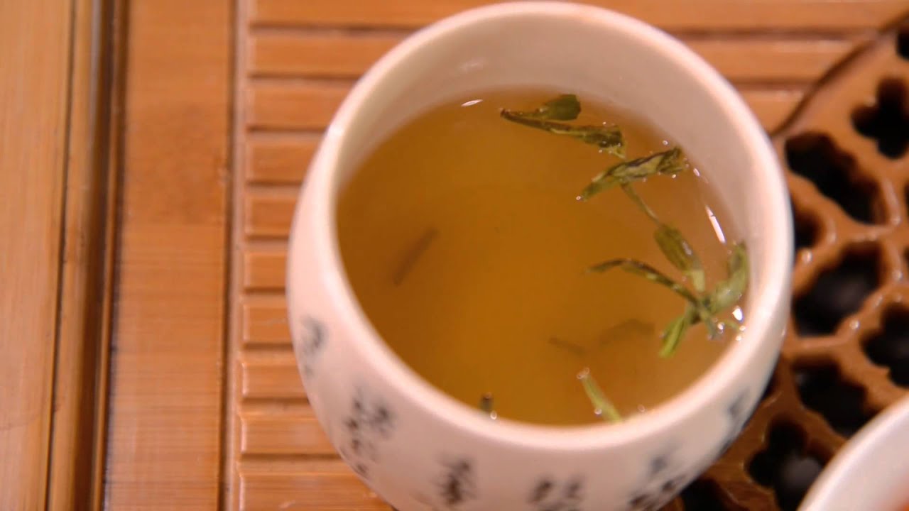 How to Make a Chinese Herbal Tea for Autumn