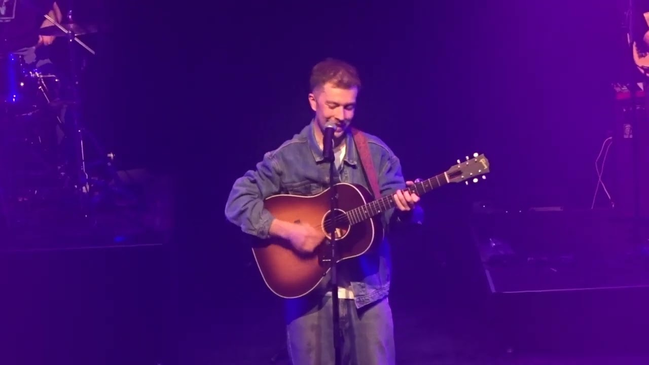 Kingfishr - Man on the moon (live in Doornroosje)