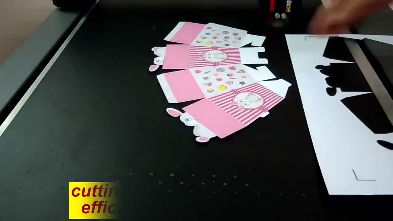 Flatbed cutting machine, multiple size optional