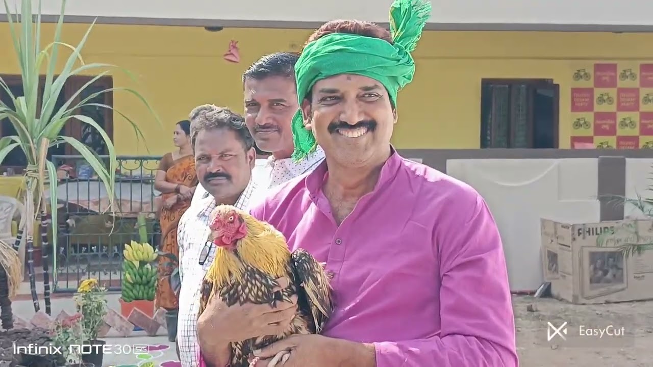 సంక్రాంతి సందర్భంగా రైతే రాజు అంటూ బోగి పిడకల అలంకరణ