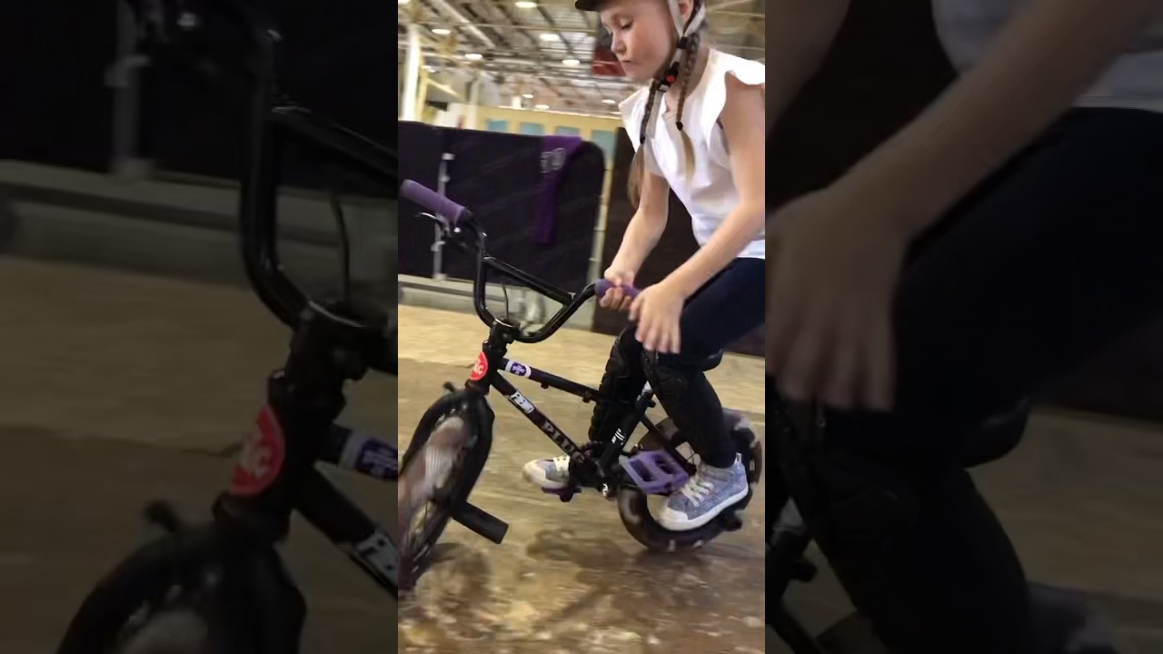 Young girl has amazing skills on bmx! #bmxflatland #bmxfreestyle #bmxkid #bmxgirl