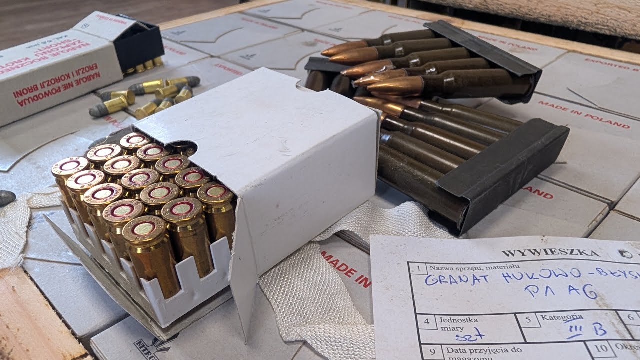 Skrzynie z wojskową amunicją - rozpakowujemy?