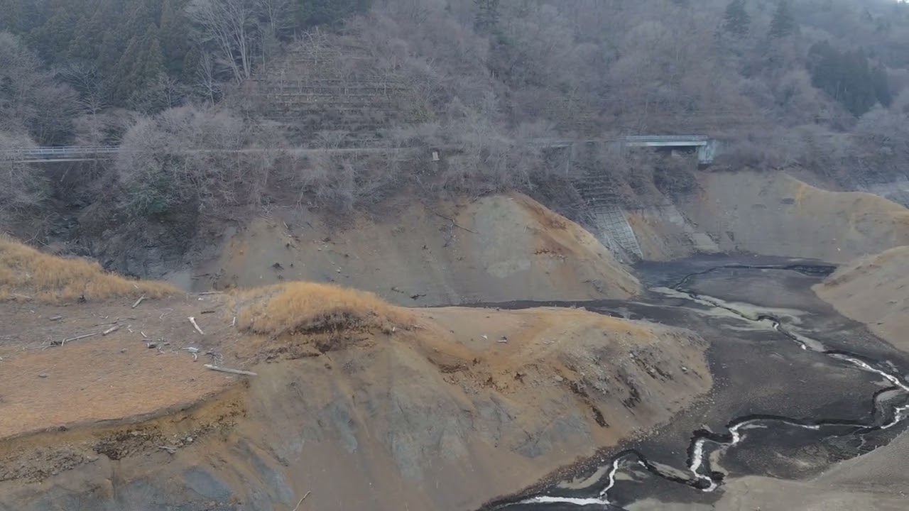 宮ヶ瀬ダム渇水 宮ヶ瀬湖 ダムに沈んだ村が出現 水位低下 2026年2月