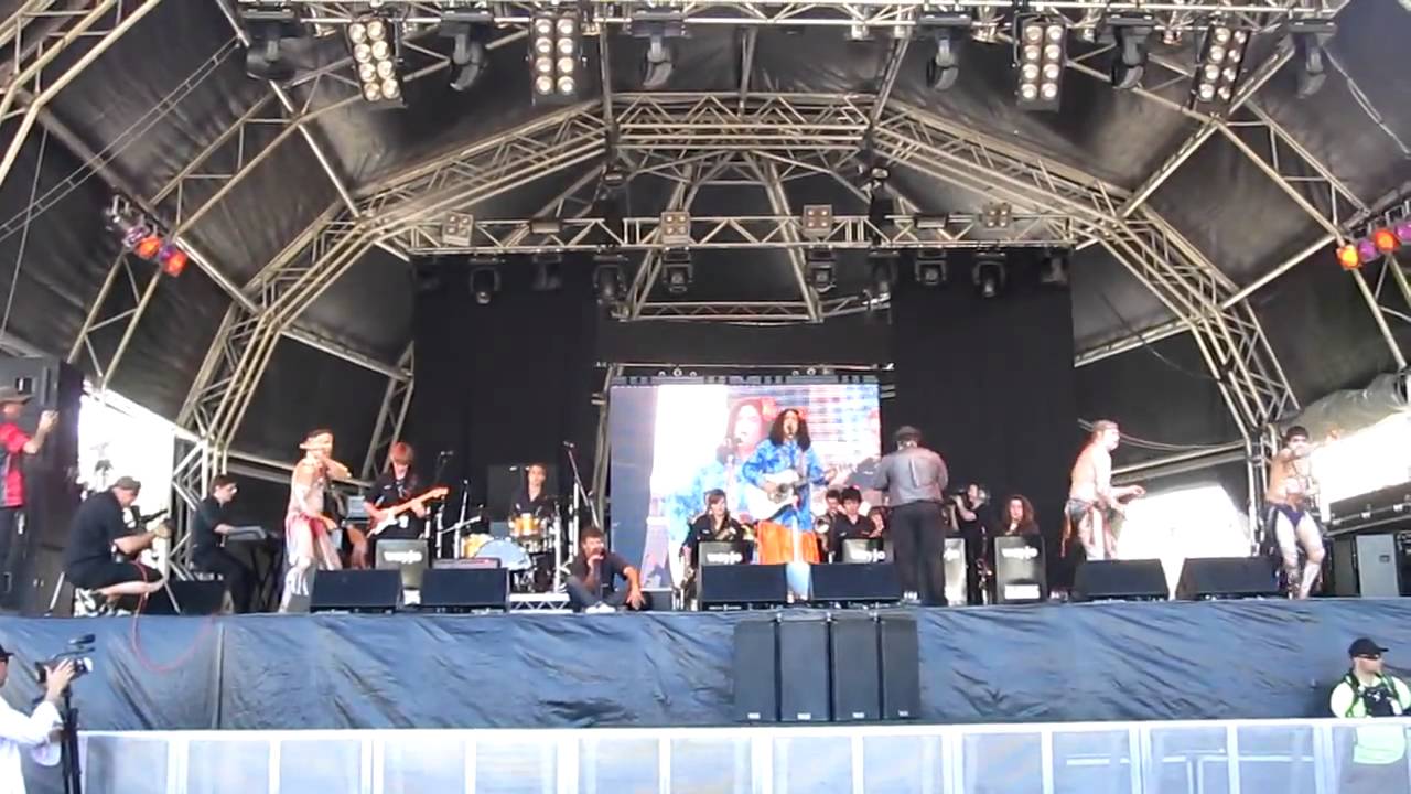 Mary G Queen Of The Kimberley - Dreaming Of The Black Man (live at One Movement, Oct 18 2009)