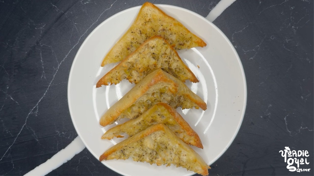Ciabatta Garlic Toast Points Recipe
