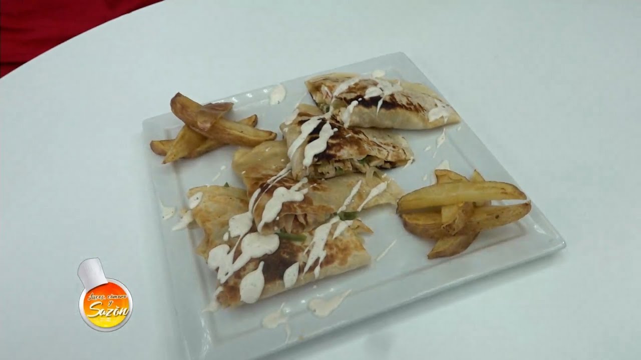 Quesadilla de Pollo con Relleno Cremoso y Dorado Irresistible