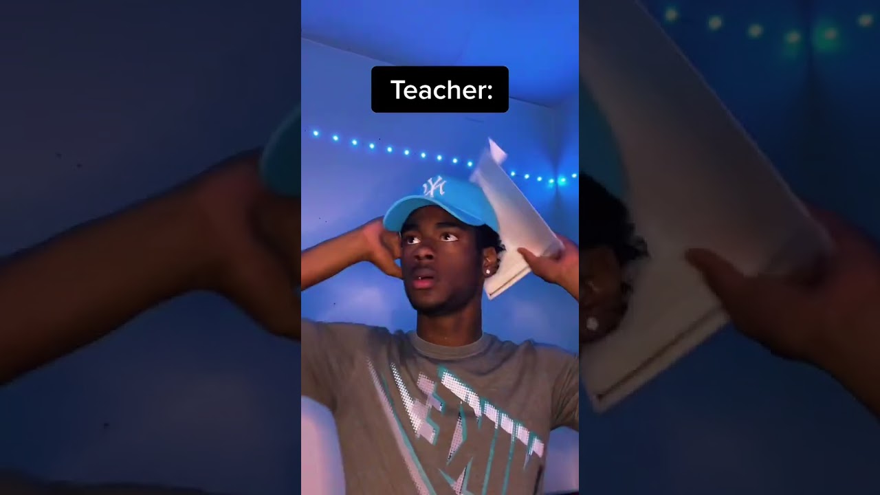 Когда включаешь звук уборки в классе 😂 