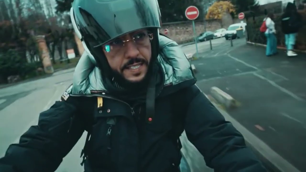 Lacrim - A.W.A