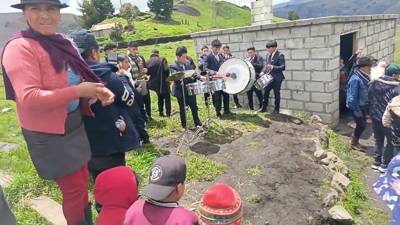 Banda orquesta la Dorada de Ecuador 🎺🥁🎷🥁 Llangahua loma gorda/.../14/09/2024