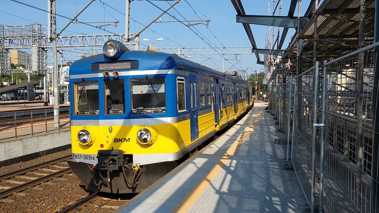 EN57 EMUs in the Polish Tricity (Gdynia, Sopot and Gdańsk)