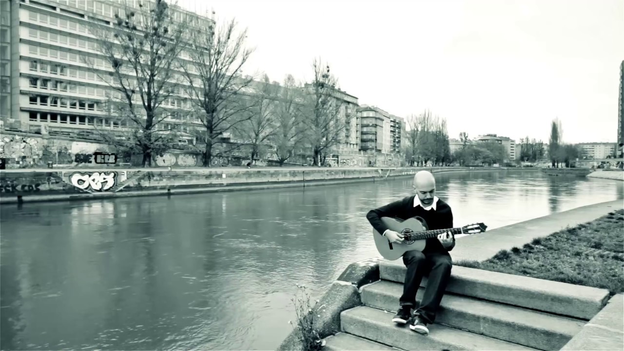 Manos Hatzidakis / Nikos Gatsos: Nani To Garoufalo Mou - Guitar: Yorgos Nousis