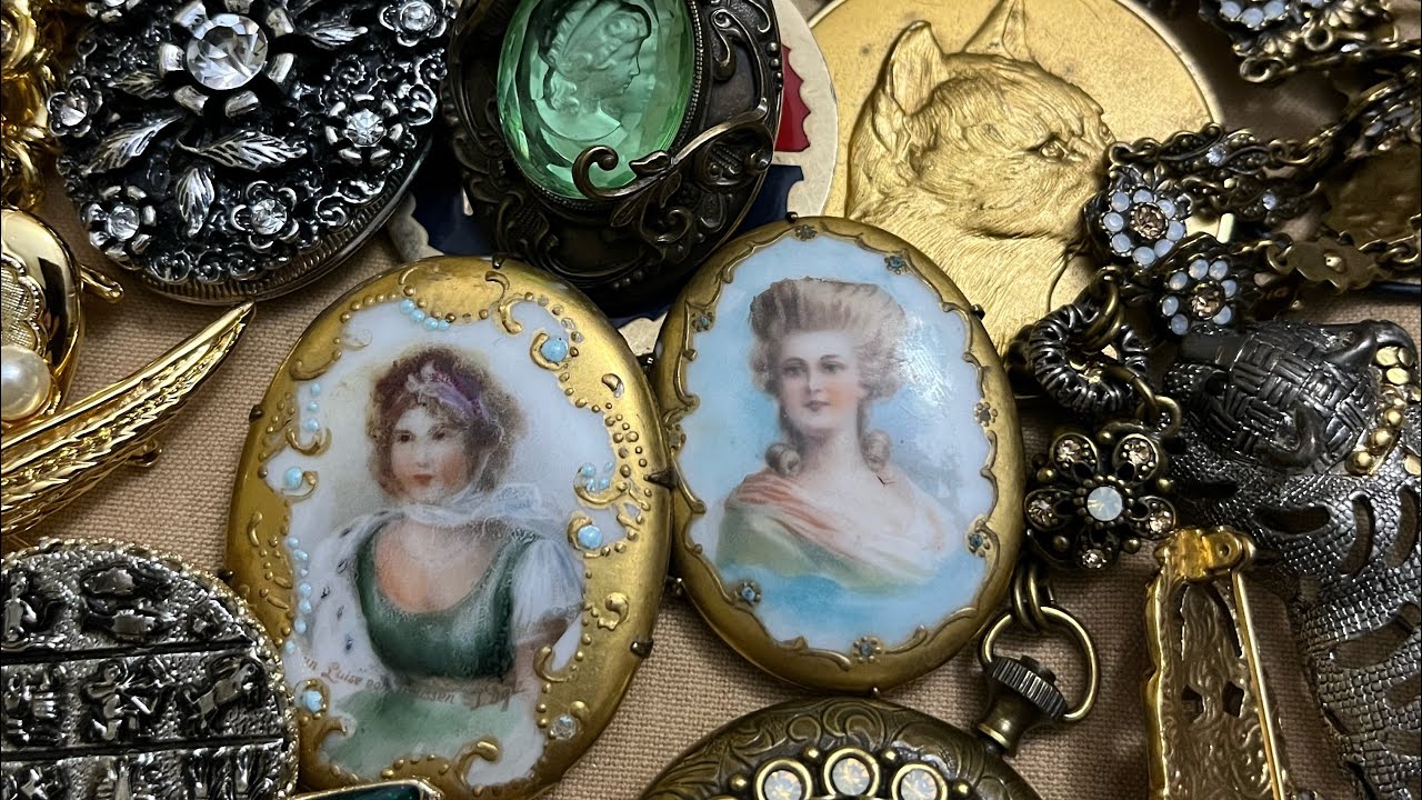 Vintage Jewelry Haul !! Vintage Jewelry Bag Unbagging !!