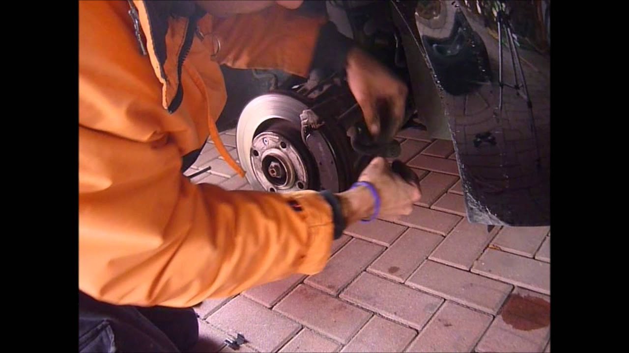 tutorial - sostituzione pastiglie peugeot 208/2008