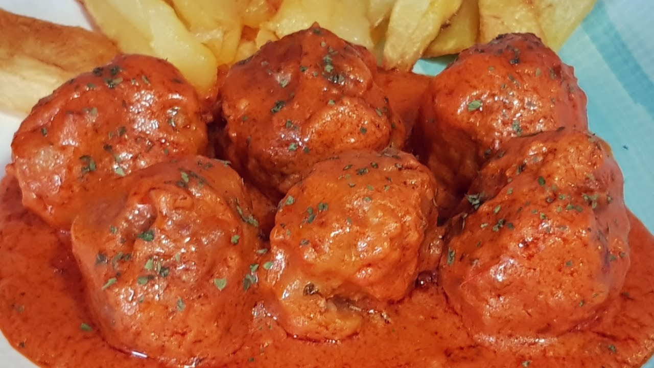 ALBÓNDIGAS en SALSA CREMOSA de TOMATE
