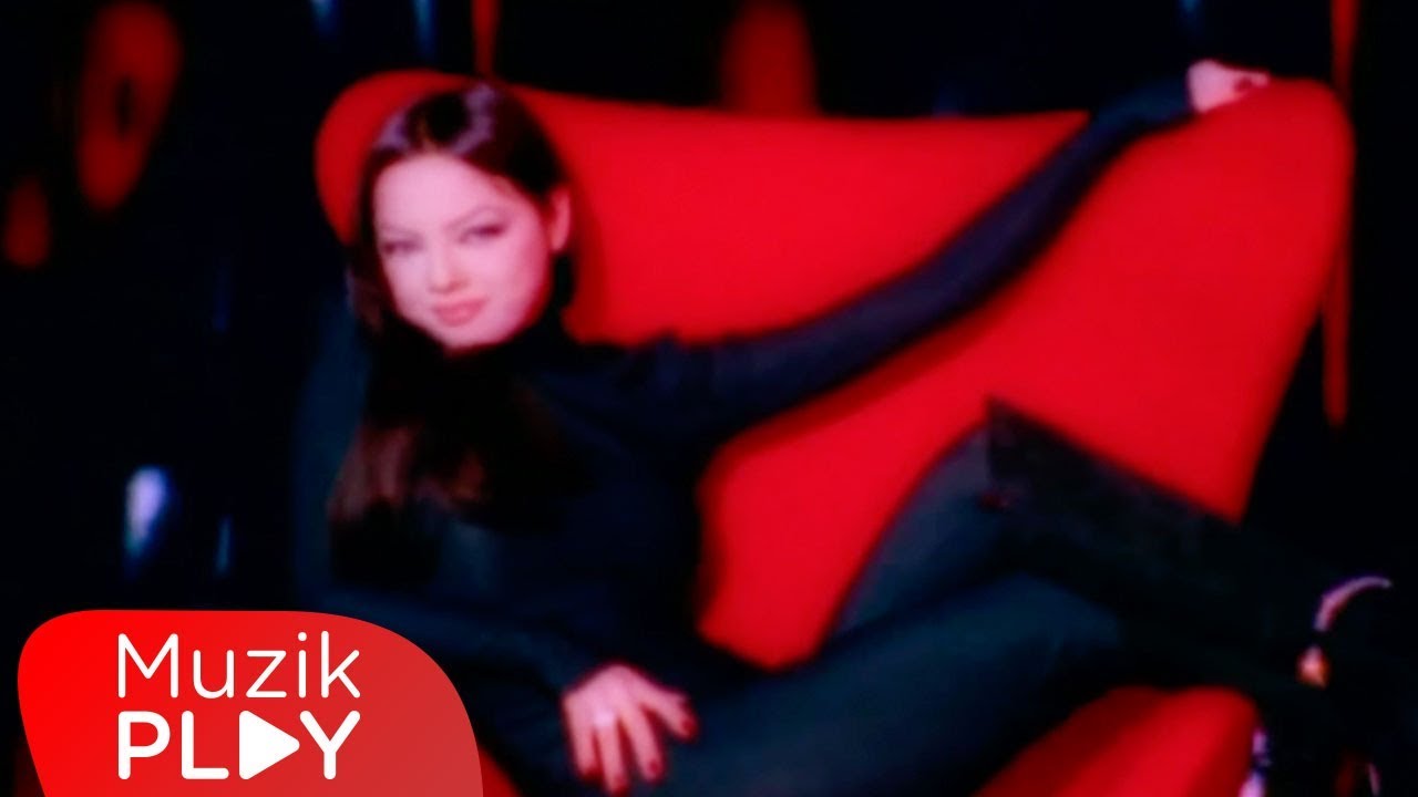 Ebru Gündeş - Hata (Official Video)