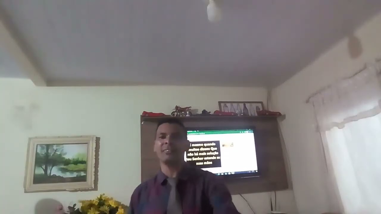 Irmão Cicero louvando  uma vês outra vês...