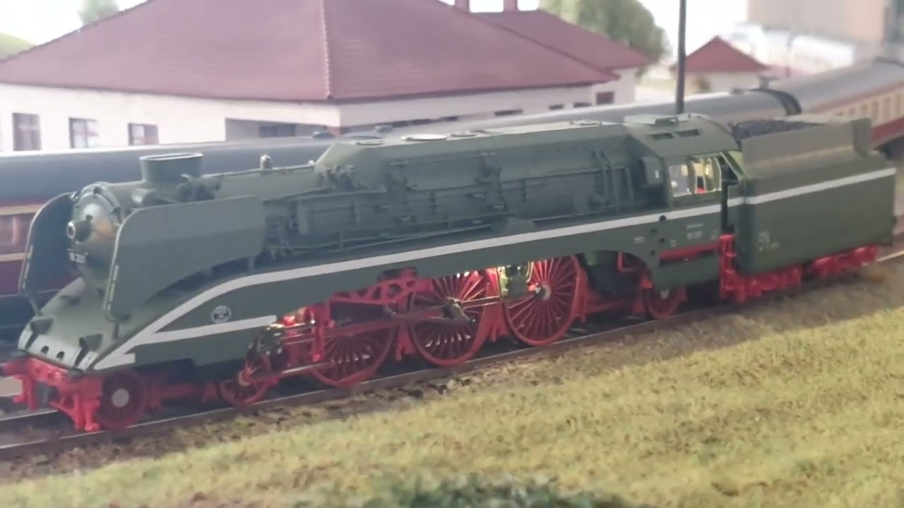 BR 18 201 DR Kohlenfeuerung Roco 7110006 H0