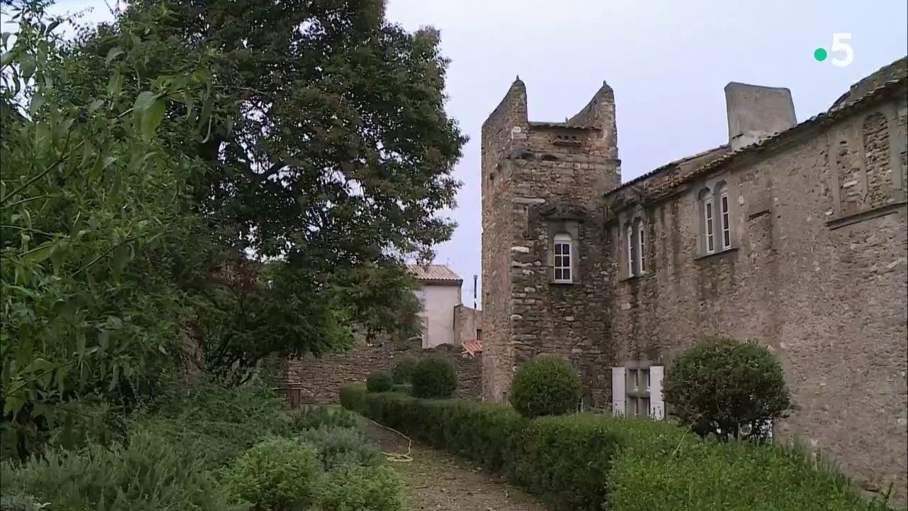 Château d'Agel, les secrets d'un puzzle médiéval - La Quotidienne