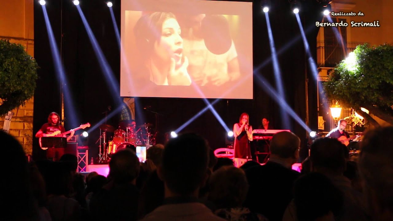 Loredana Errore - Ricomincio da qui - Tour 2015 (Licata 6 maggio 2015)