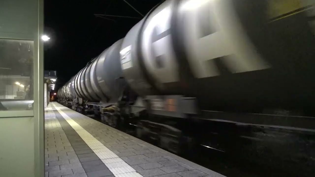 Elektro-Sturm und Nachtgüterzüge in St. Goarshausen. Rechte Rheinstrecke - Rhine Valley Trains