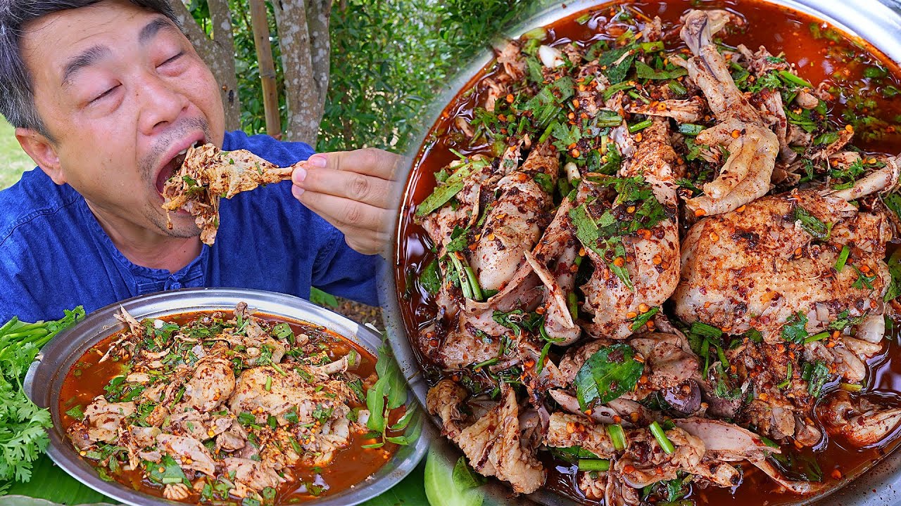 ยำไก่บ้าน อาหารเหนือแต๊ๆเลยครับ มันตึ๊งคึขนาดเลยครับ -25-6-2022-
