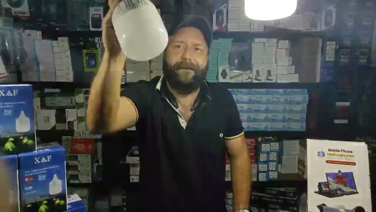 Maxi foco port&aacute;til recargable