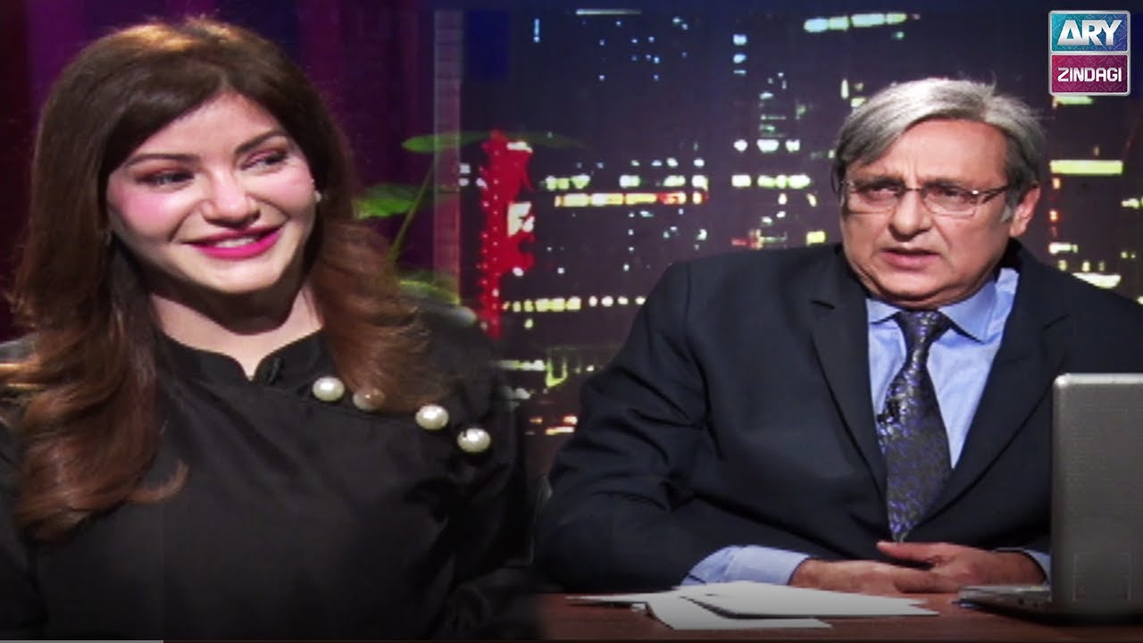 Studio Mai Khabren Parhte Rehna! Ye Zindagi Pasand Hai Apko? 