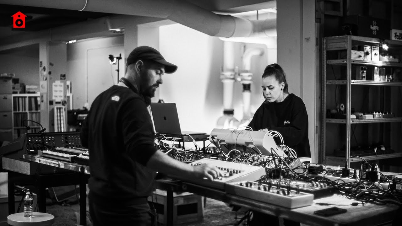 SHS 38 Megan Leber x Speedy J live