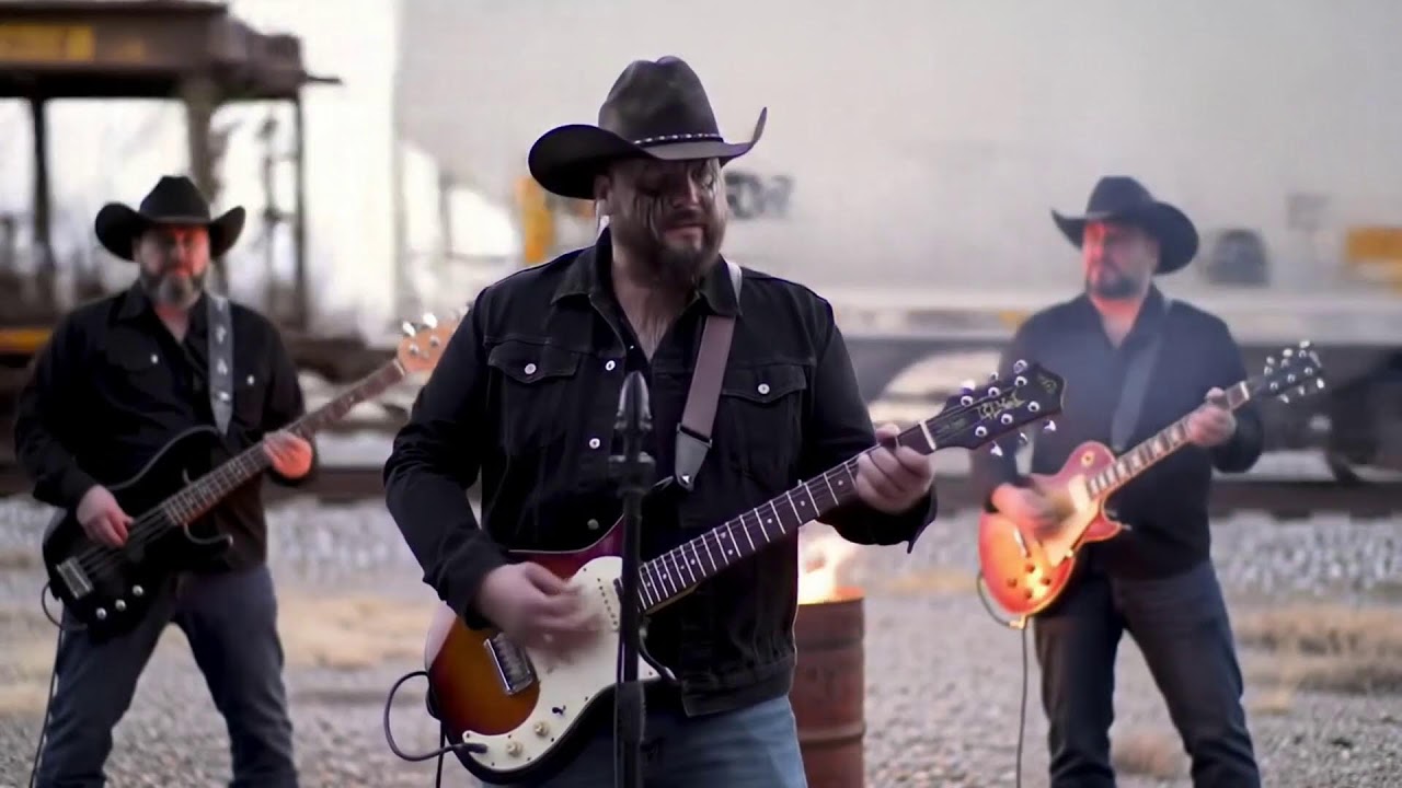 Country Rock Journey – Southern Spirit & Rusted Wheels Inspired by Lynyrd Skynyrd