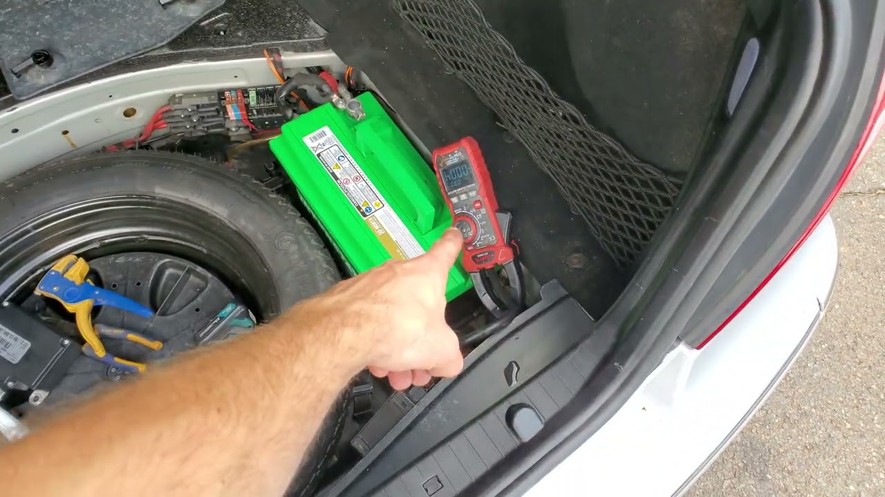 w211Mercedes  Battery Drain dead Audio Radio fuse 6