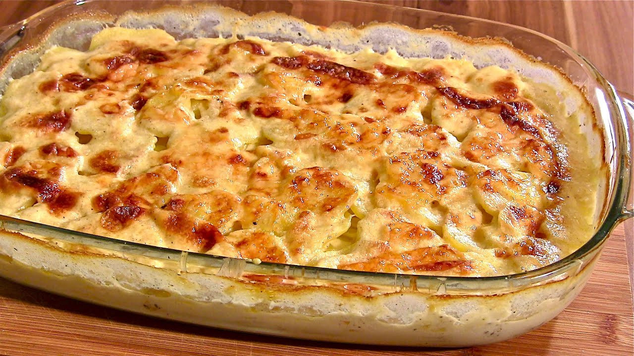 Kartoffelgratin-Kartoffelauflauf klassisch zubereitet-Kartoffelauflauf vegetarisch-Gratin dauphinois