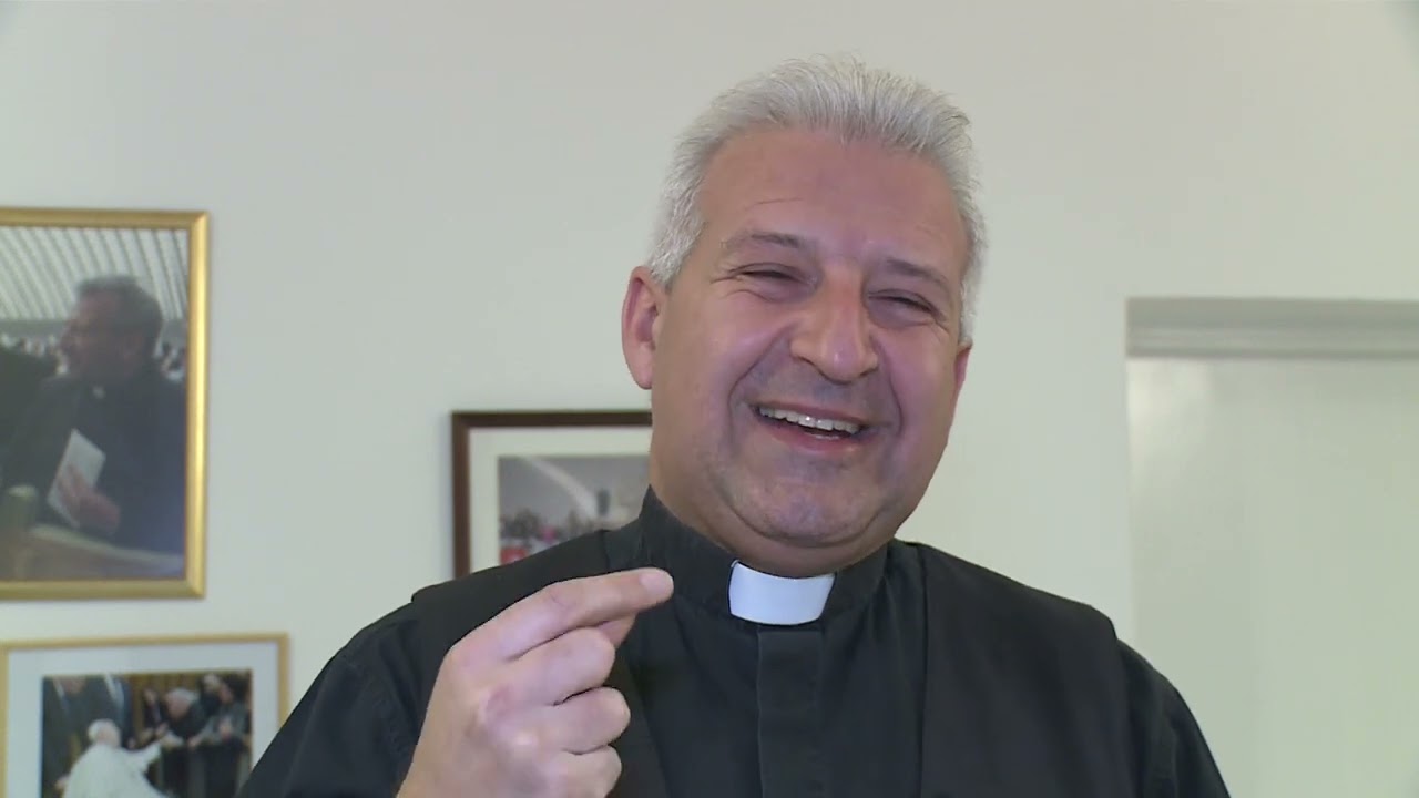 Imapercek Henczel Szabolcs beledi plébánossal.