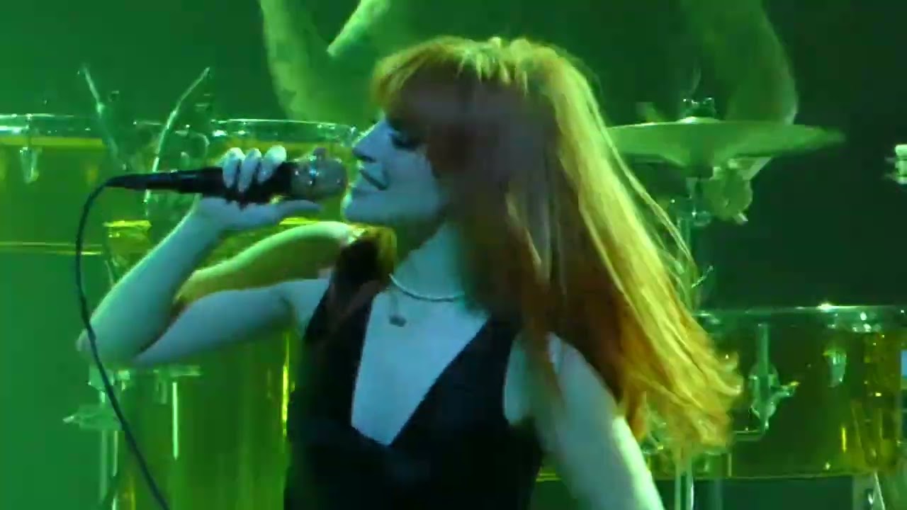 9/18 Paramore - Pool @ Beacon Theatre, NYC 11/13/22