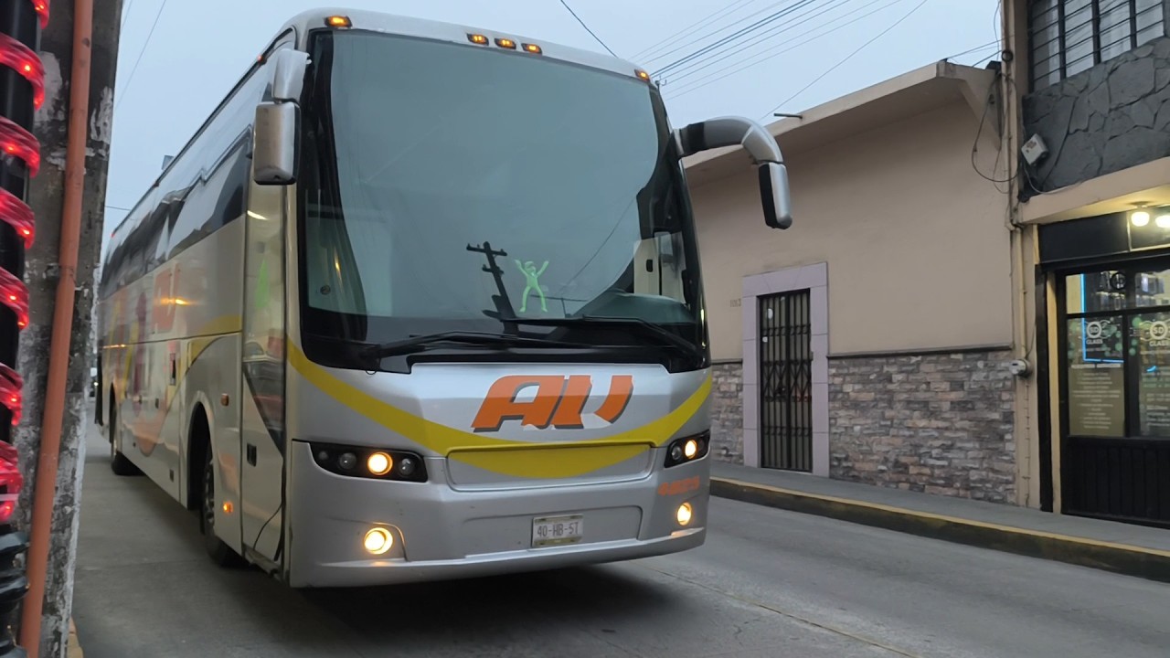 ADO Volvo 9800 AU Volvo 9700 llegando a Teziutlán