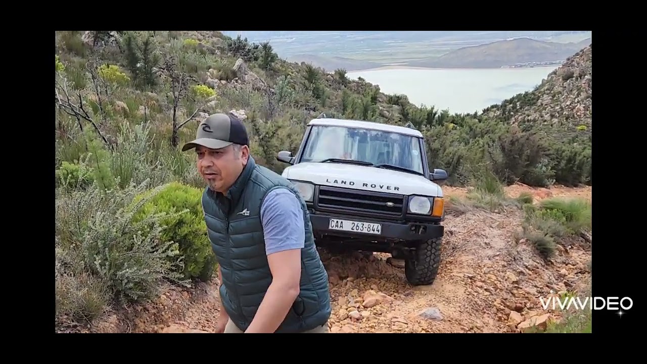 Jeep VS Land Rover. Tierkloof 4x4 trail. Worcester, Cape Town
