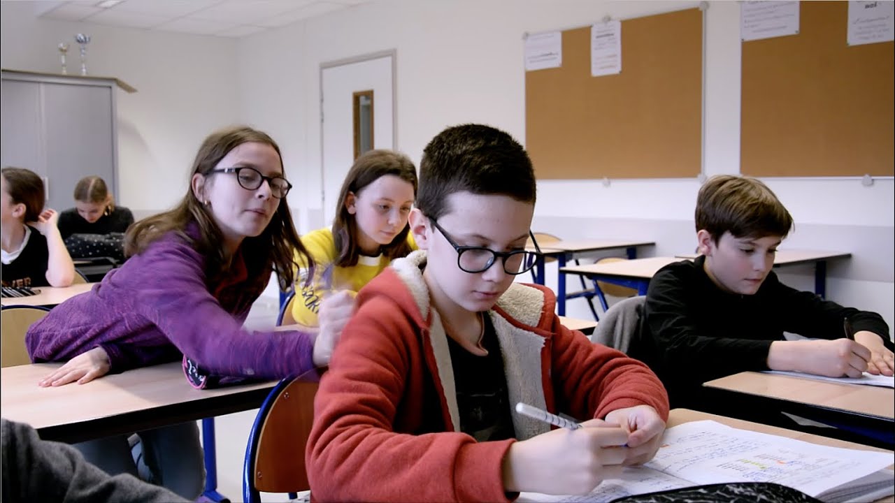 Tous unis contre le harcèlement avec le collège de Kédange-sur-Canner(avec musique)