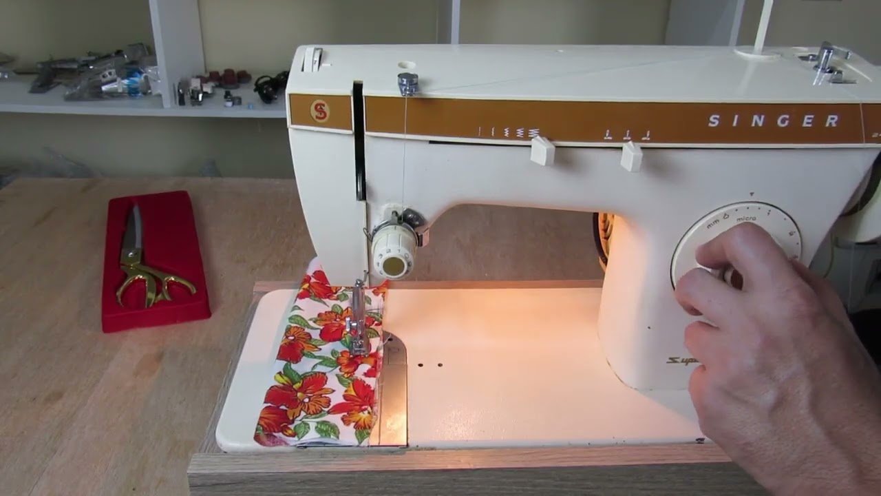 Como Usar a Singer Zig Zag 247 para Bordar com Precisão