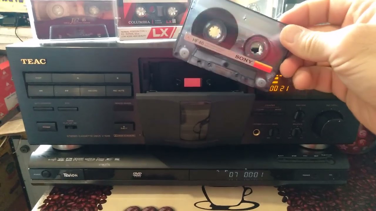 Teac V-1010 проверка на Sabrine Salerno