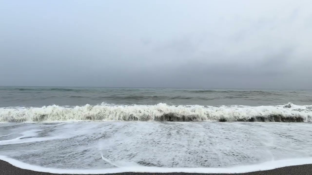 Март, Море, Шторм
